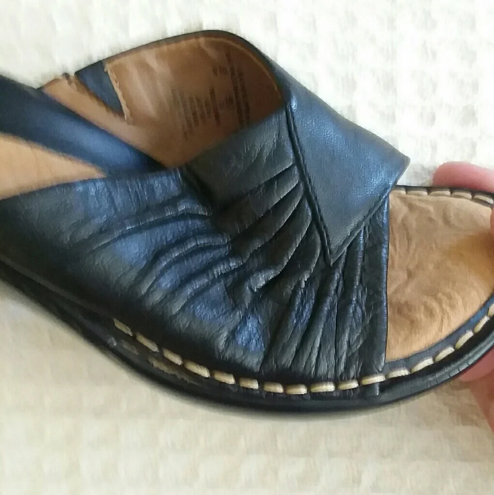I Love Comfort Black Leather Sandals